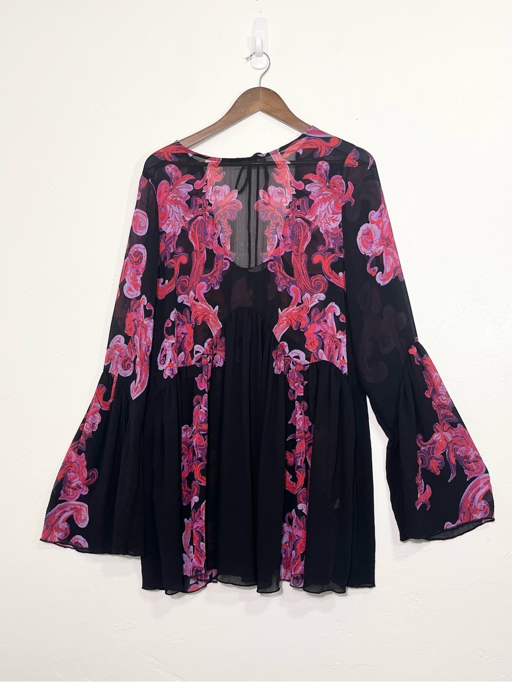 Free People Symphony Dress Tunic Black Pink Floral Bell Sleeve Women’s Size S